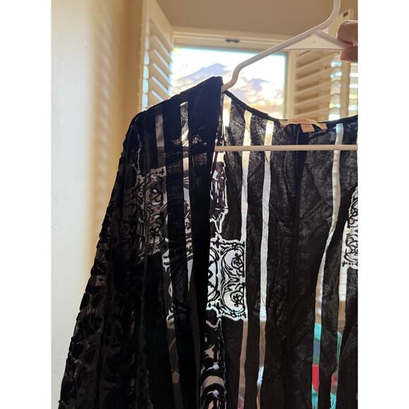 Top - Picture 5 of 5